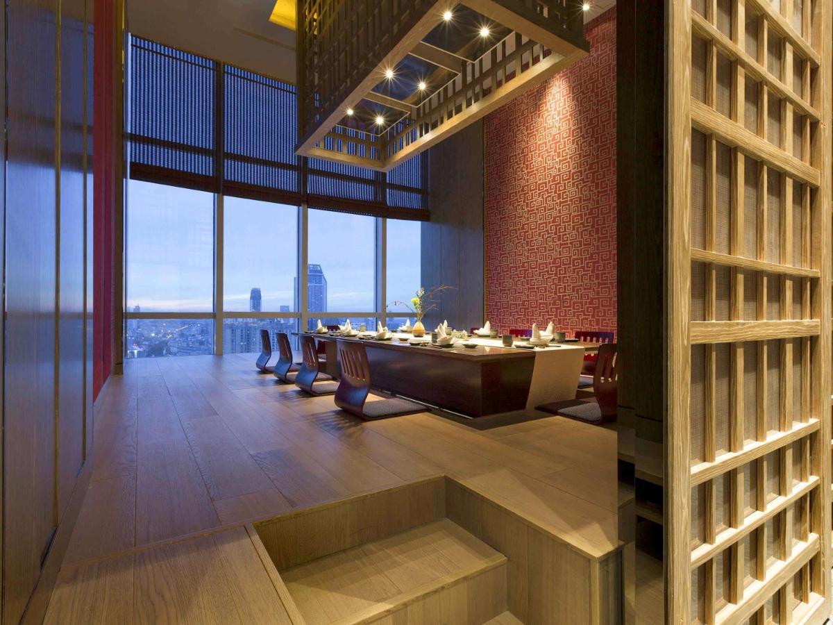 Pullman Yantai Center Exterior foto