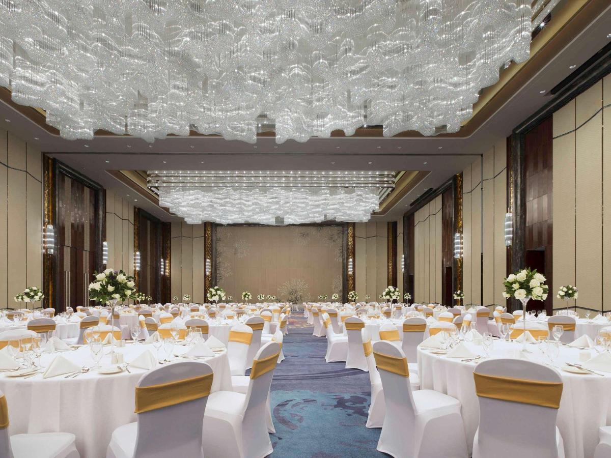 Pullman Yantai Center Exterior foto